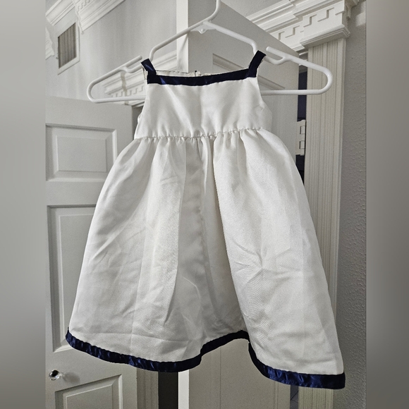 David's Bridal flower girl dress size 18 months - Picture 2 of 6